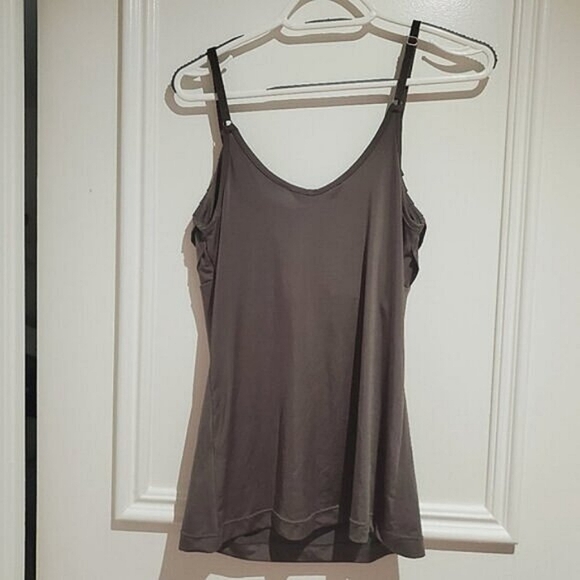 BANANA REPUBLIC Rare Silky Smooth Taupe V Neck Textured Cami - Picture 3 of 7